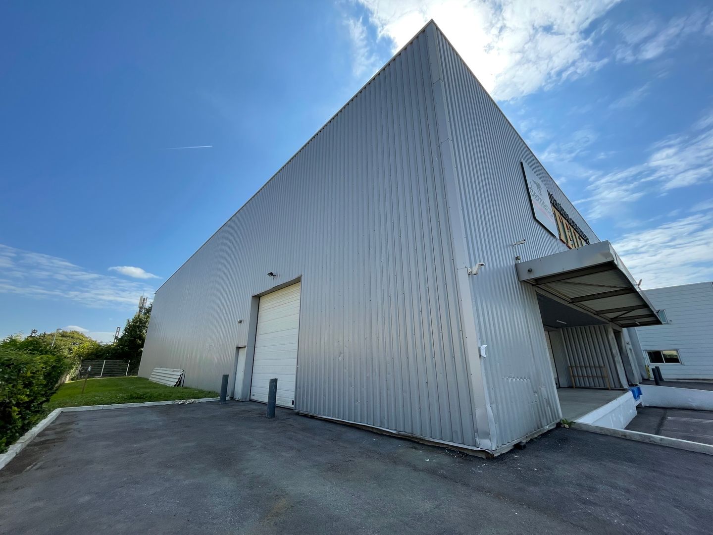 entrepôt de 2 220m², Vitry-sur-Seine (Val-de-Marne)