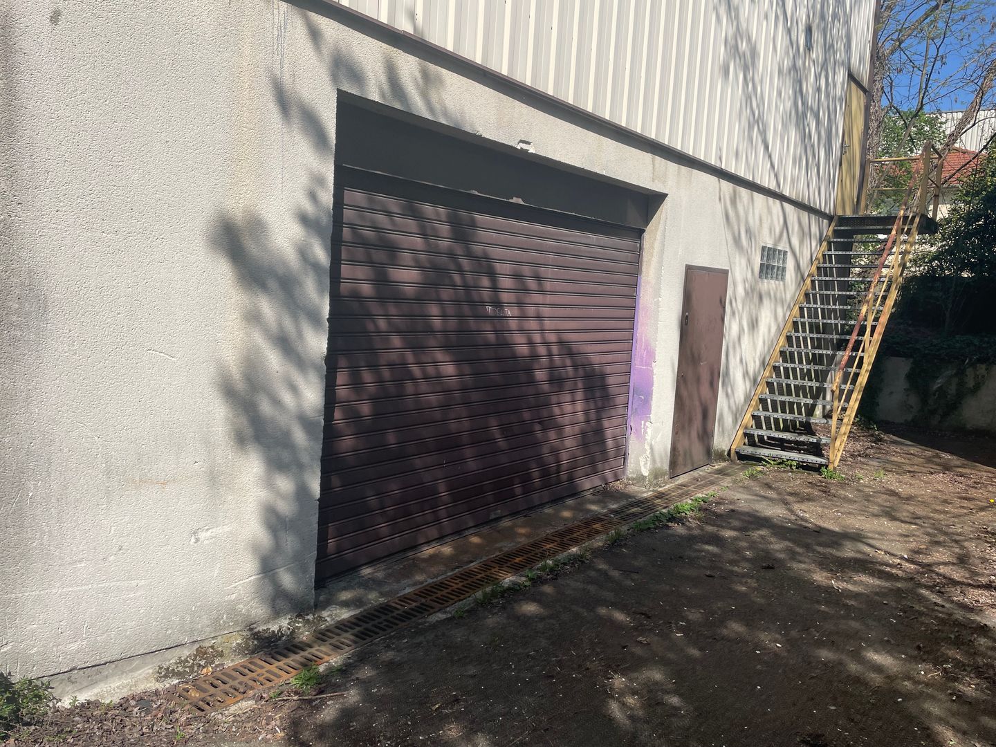 entrepôt de 916m², Fontenay-sous-Bois (Val-de-Marne)