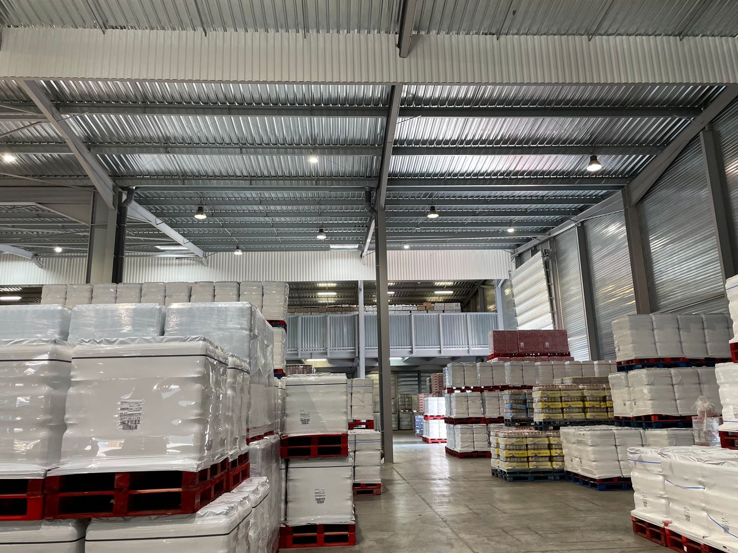 entrepôt de 3 000m², La Crau (Var)