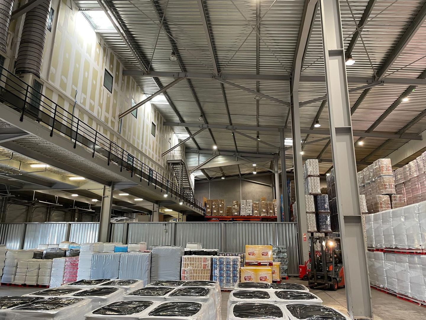 entrepôt de 3 000m², La Crau (Var)