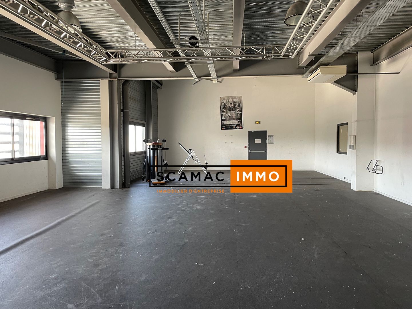 bureau de 300m², La Crau (Var)