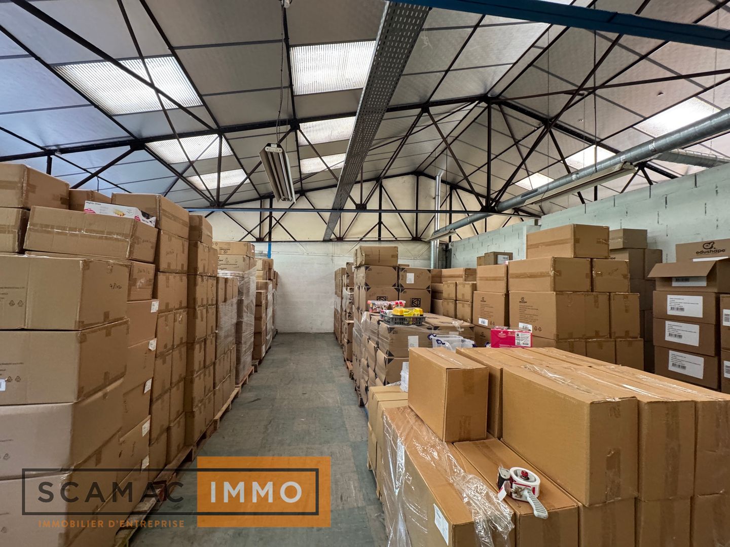 local d'activités de 1&nbsp;220m², Brétigny-sur-Orge (Essonne)