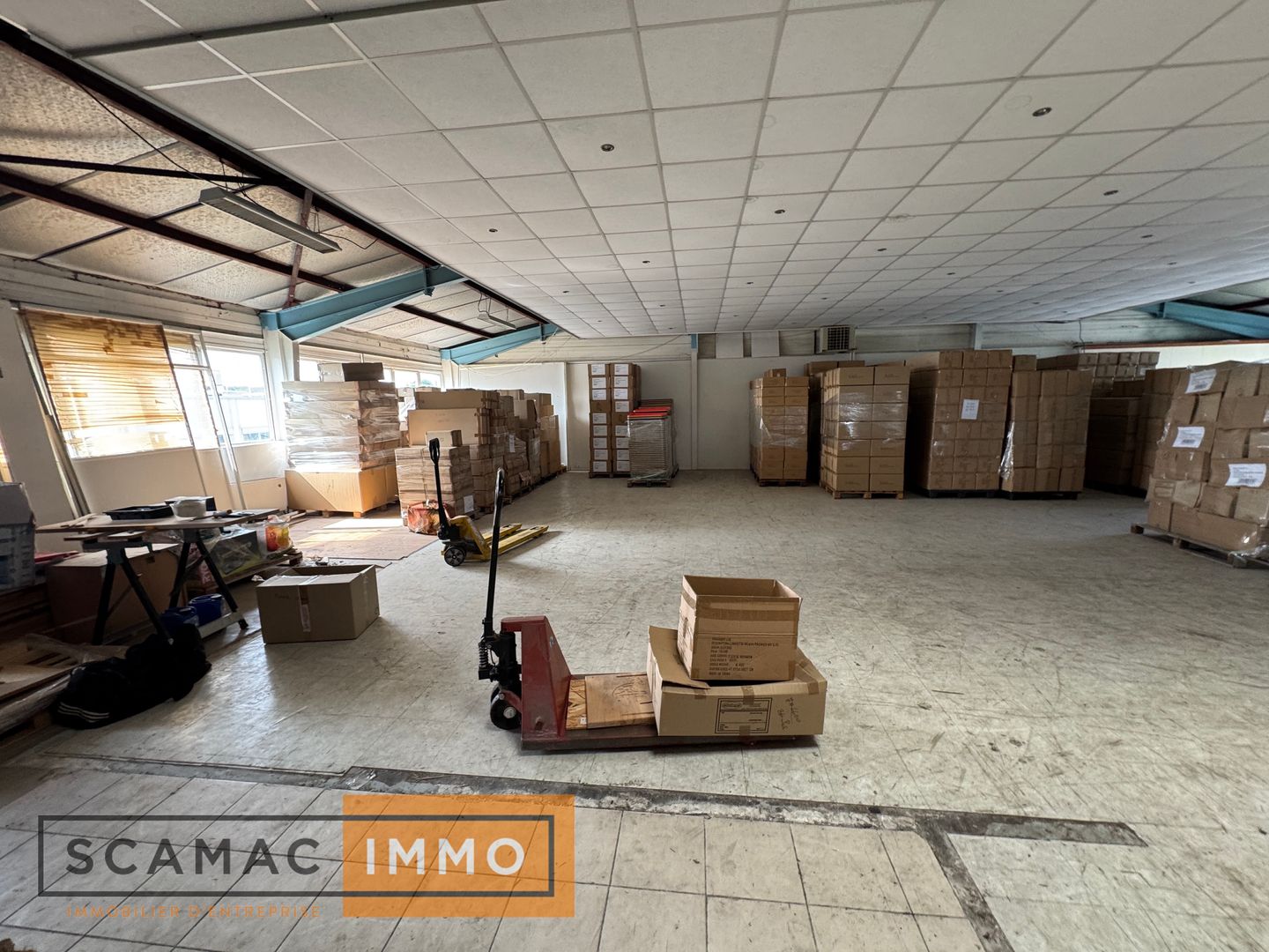 local d'activités de 1&nbsp;220m², Brétigny-sur-Orge (Essonne)