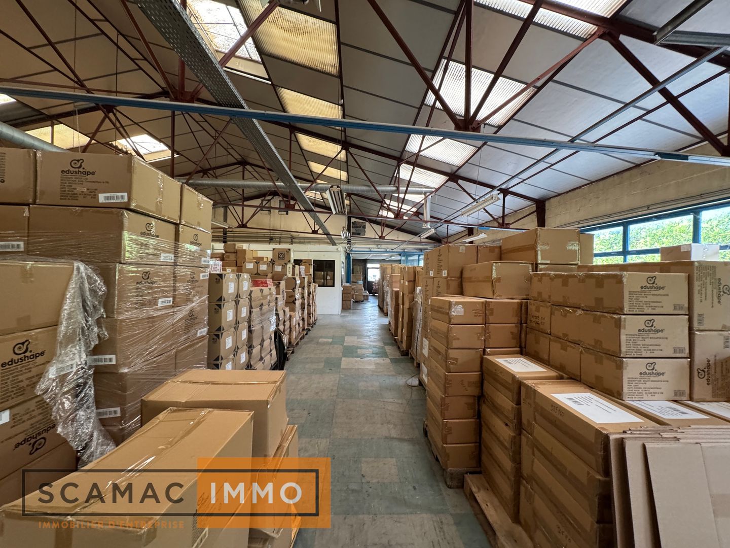 local d'activités de 1&nbsp;220m², Brétigny-sur-Orge (Essonne)