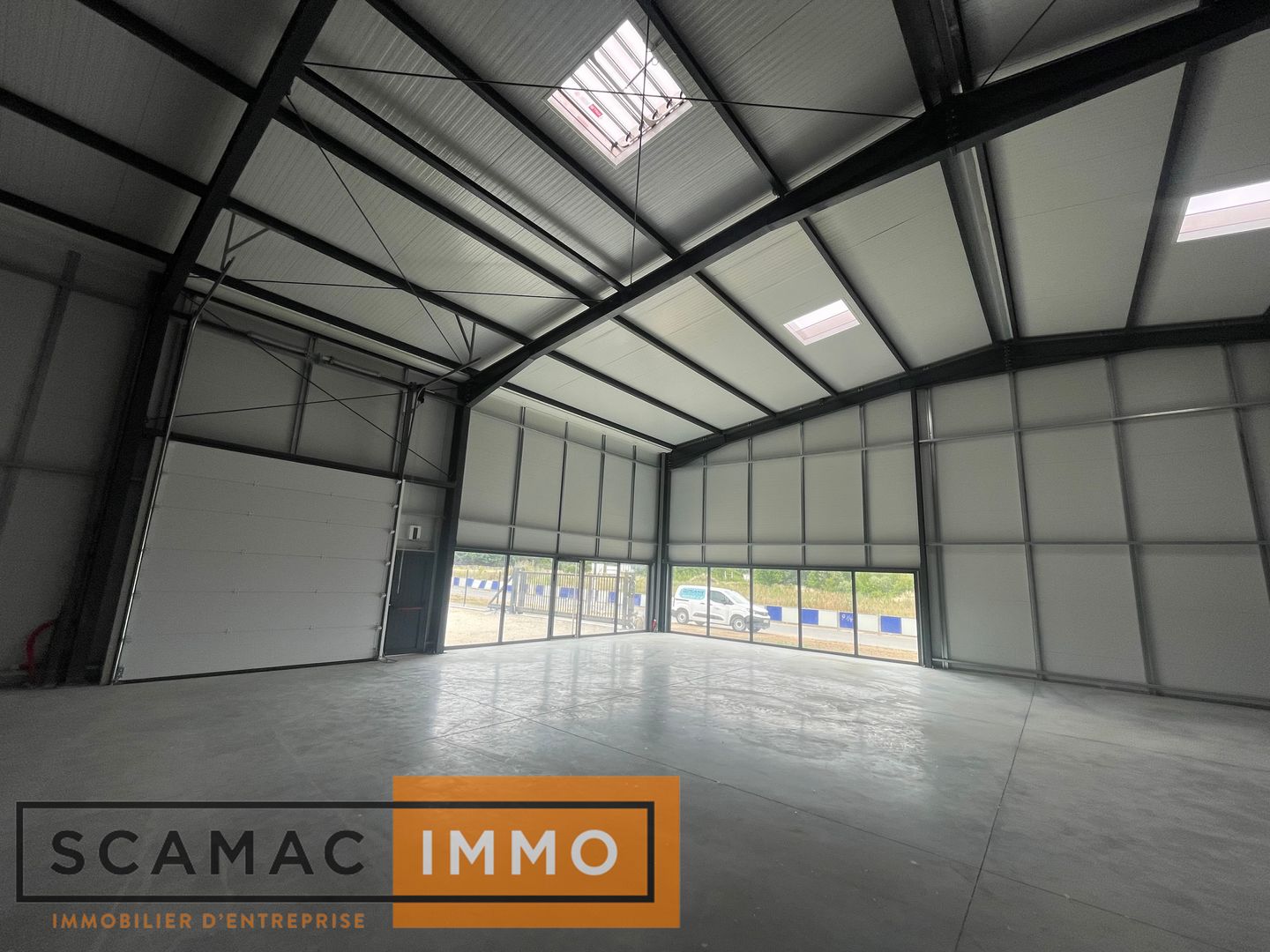 local d'activités de 500m², Arpajon (Essonne)