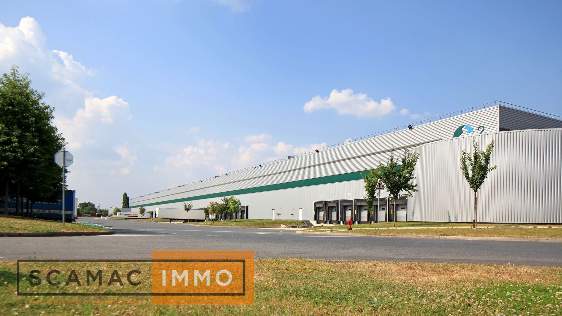 entrepôt de 11&nbsp;568m², Lisses (Essonne)