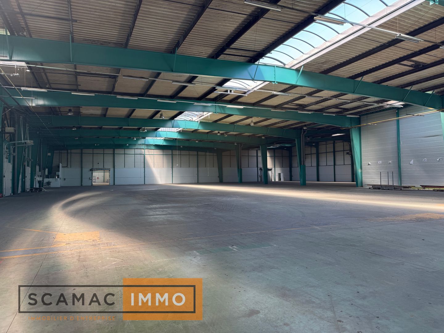 entrepôt de 3 883m², Moissy-Cramayel (Seine-et-Marne)