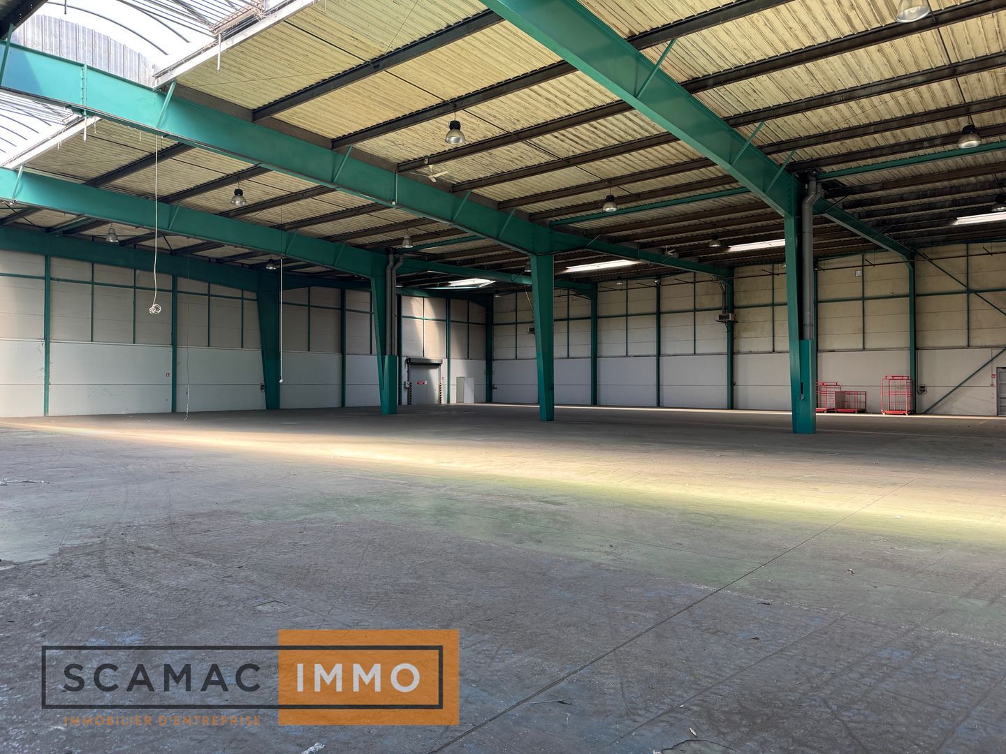 entrepôt de 2 526m², Moissy-Cramayel (Seine-et-Marne)