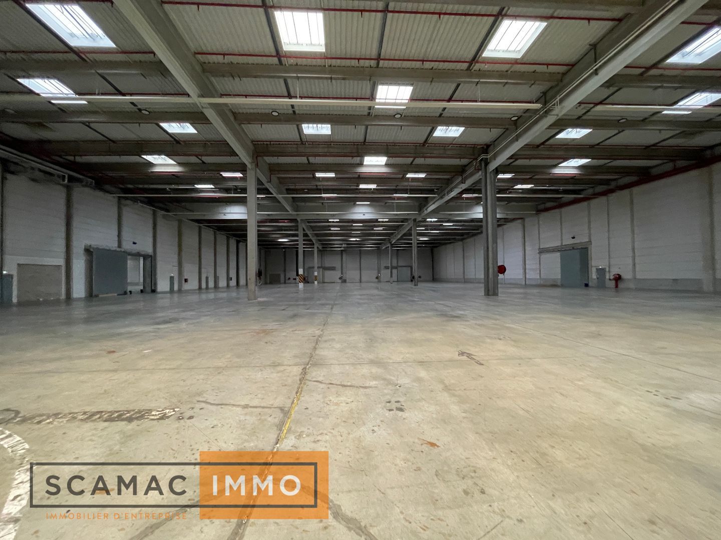 Entrepôt de 41 918 m², Combs-la-Ville