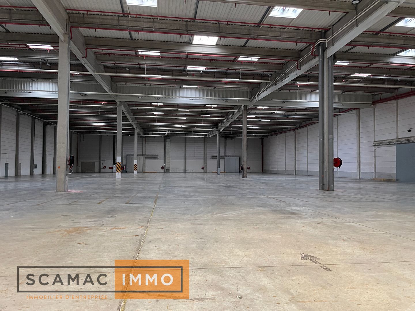 entrepôt de 41 918m², Combs-la-Ville (Seine-et-Marne)