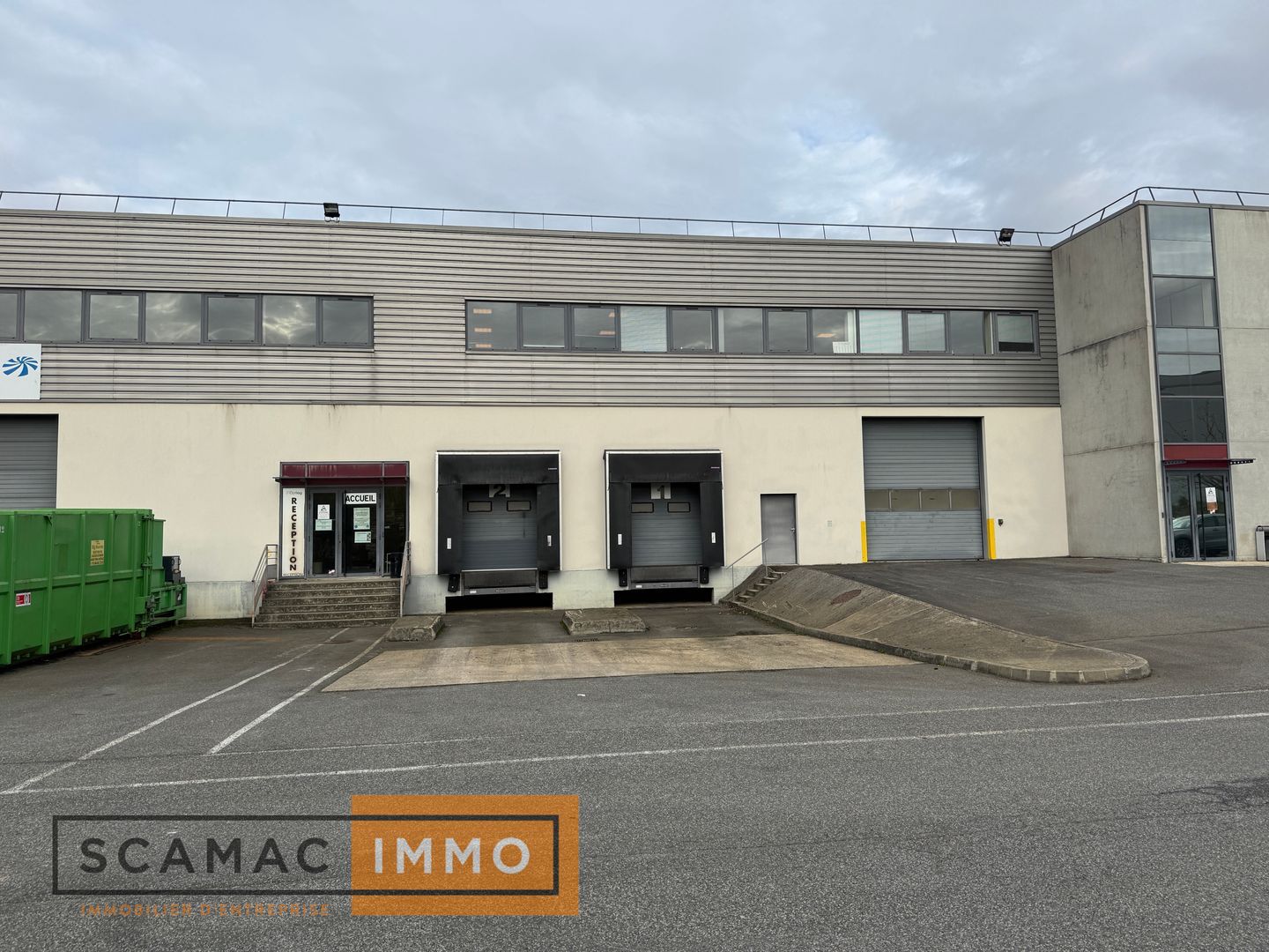 entrepôt de 5 479m², Lieusaint (Seine-et-Marne)