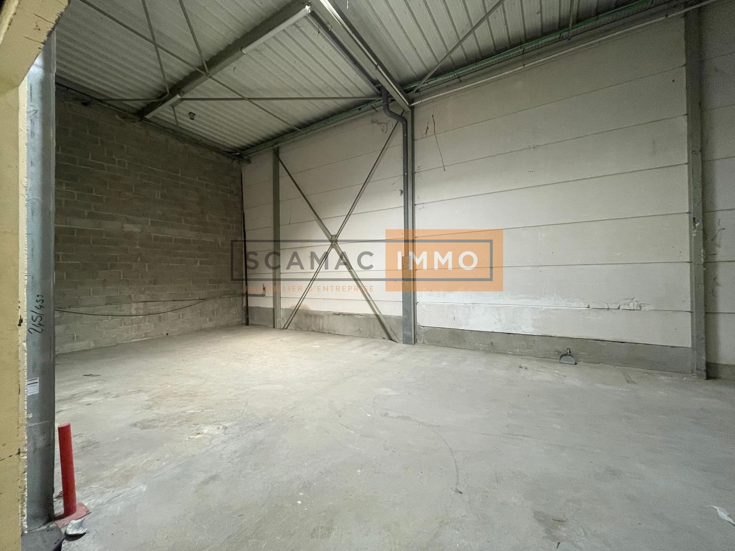 local commercial de 1 340m², La Garde (Var)