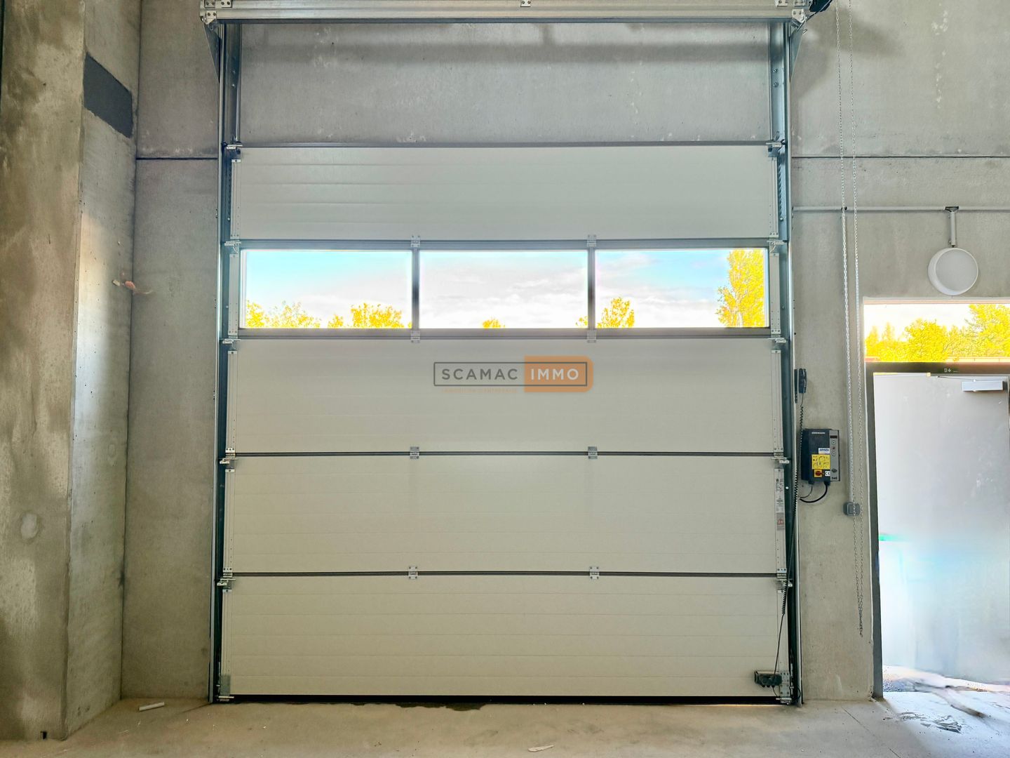 entrepôt de 136m², Le Muy (Var)