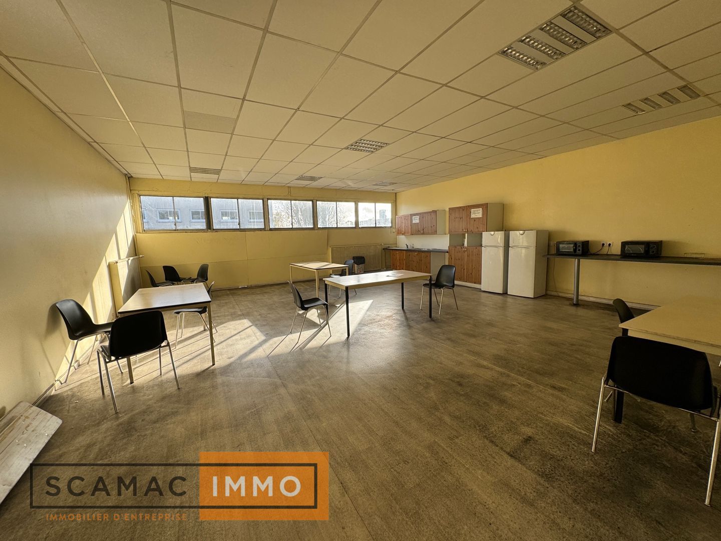 entrepôt de 6 300m², Villebon-sur-Yvette (Essonne)