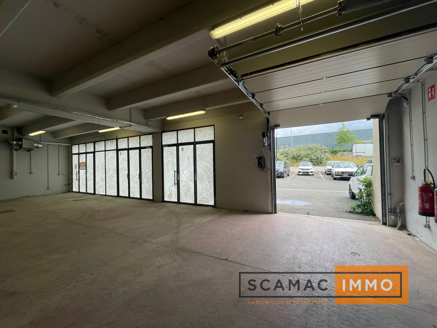 entrepôt de 670m², Palaiseau (Essonne)