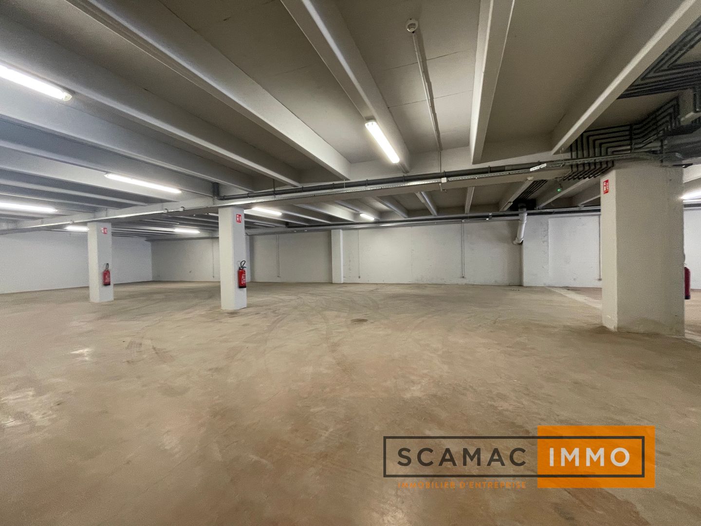 entrepôt de 670m², Palaiseau (Essonne)