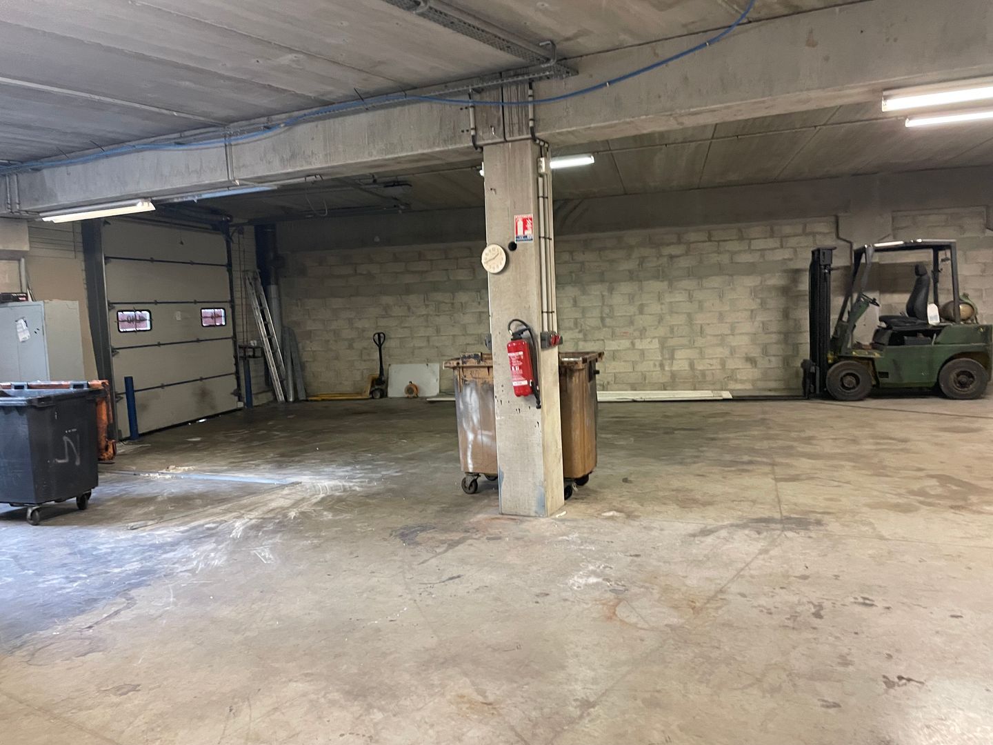 local d'activités de 525m², Stains (Seine-Saint-Denis)