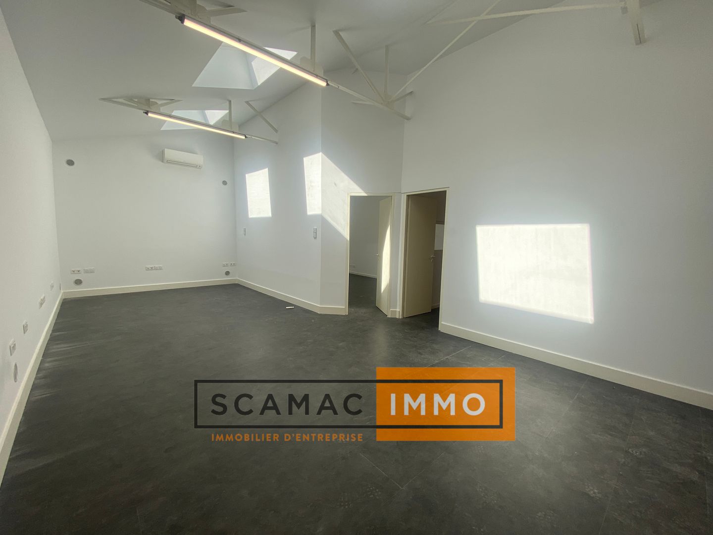 local commercial de 155m², Marseille 4 (Bouches-du-Rhône)