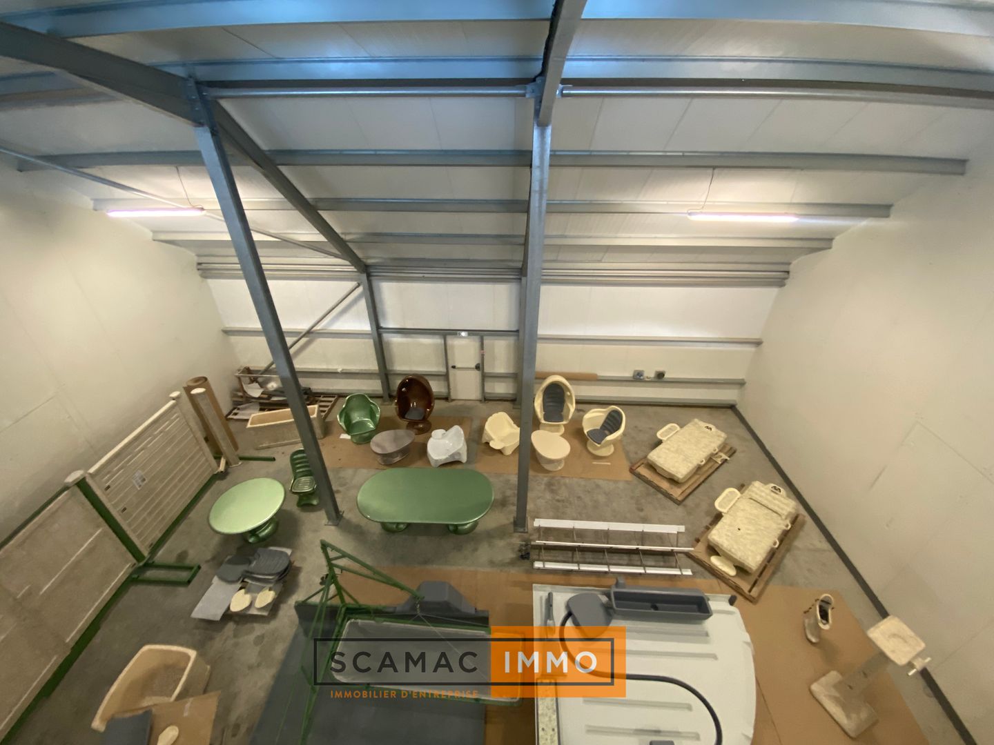 local d'activités de 278m², Gémenos (Bouches-du-Rhône)