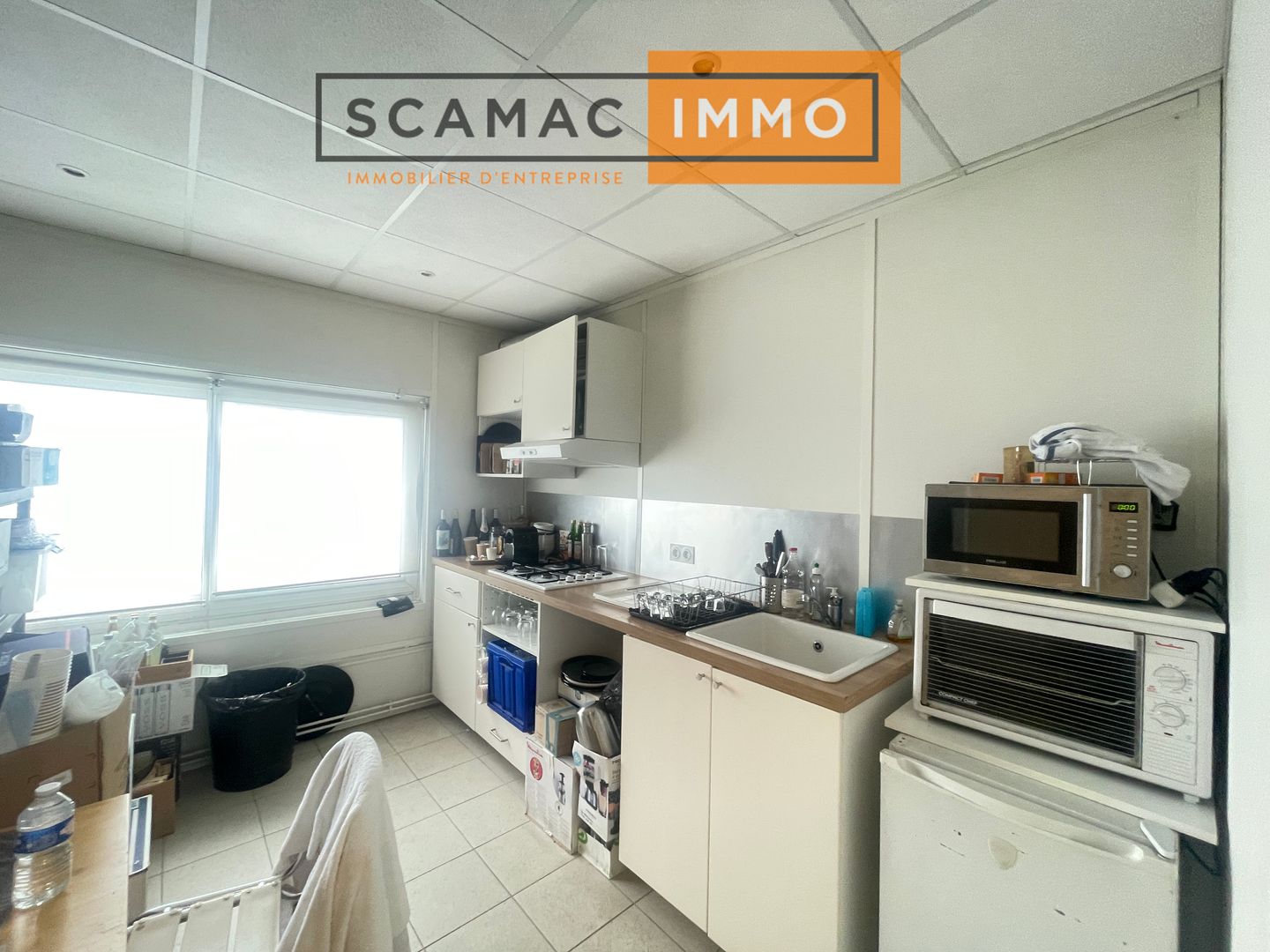 locaux mixtes de 220m², Saint-Michel-sur-Orge (Essonne)