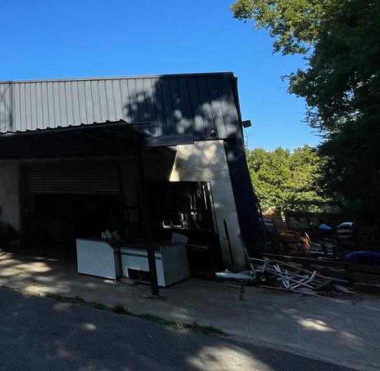 entrepôt de 950m², Breuillet (Essonne)