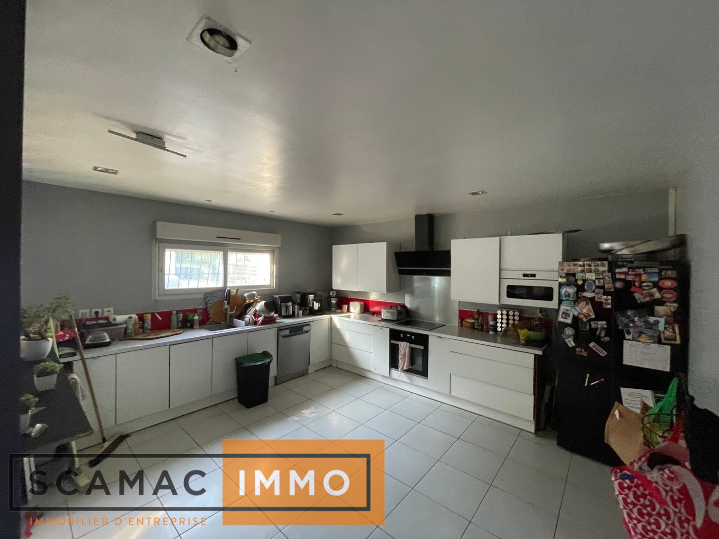 entrepôt de 950m², Breuillet (Essonne)