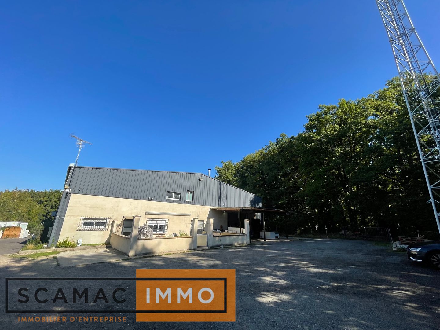 entrepôt de 950m², Breuillet (Essonne)