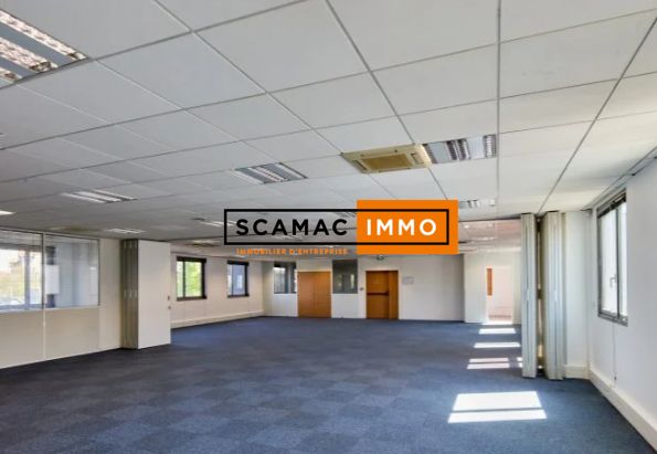 locaux mixtes de 1 819m², Nanterre (Hauts-de-Seine)