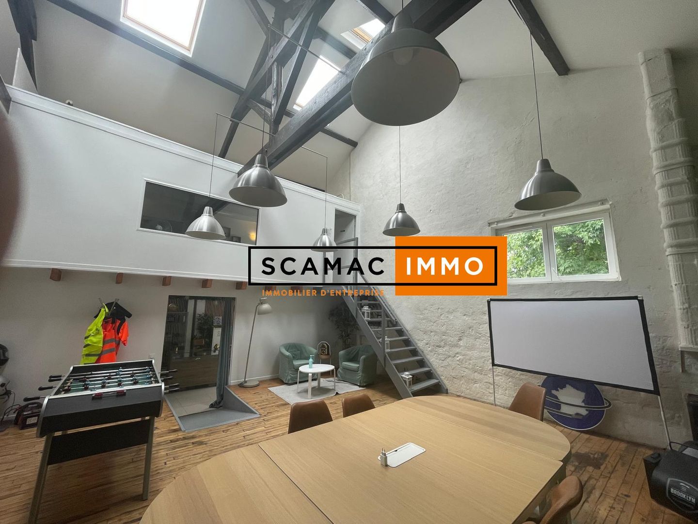 bureau de 220m², Gennevilliers (Hauts-de-Seine)