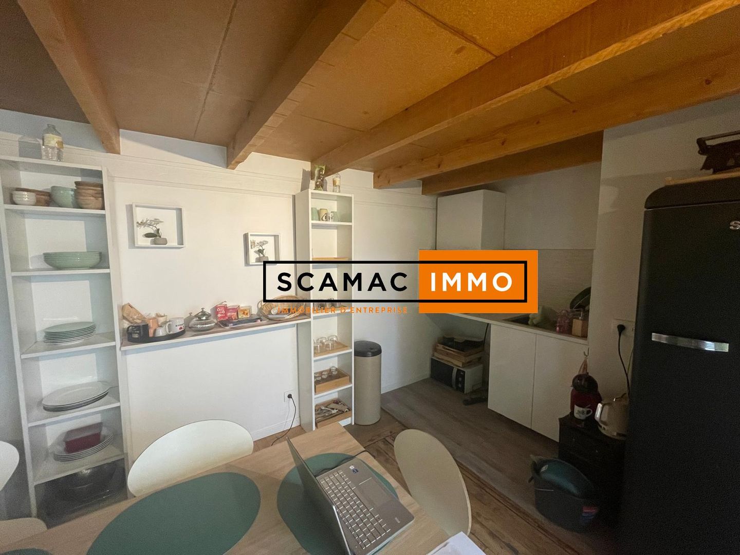 bureau de 220m², Gennevilliers (Hauts-de-Seine)