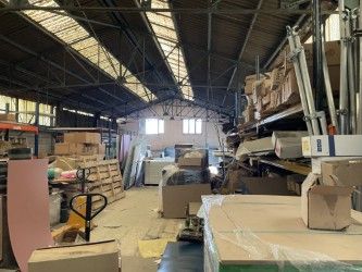 entrepôt de 1&nbsp;400m², Noisy-le-Sec (Seine-Saint-Denis)
