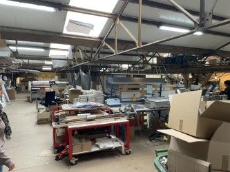 entrepôt de 1&nbsp;400m², Noisy-le-Sec (Seine-Saint-Denis)