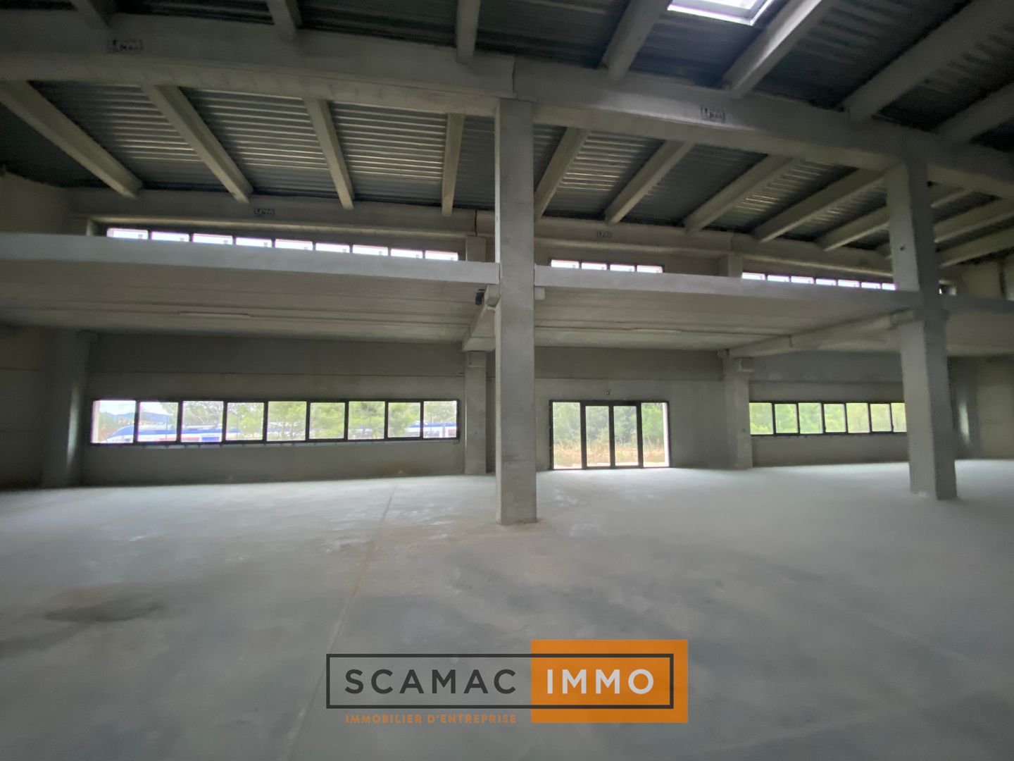 local d'activités de 300m², La Ciotat (Bouches-du-Rhône)