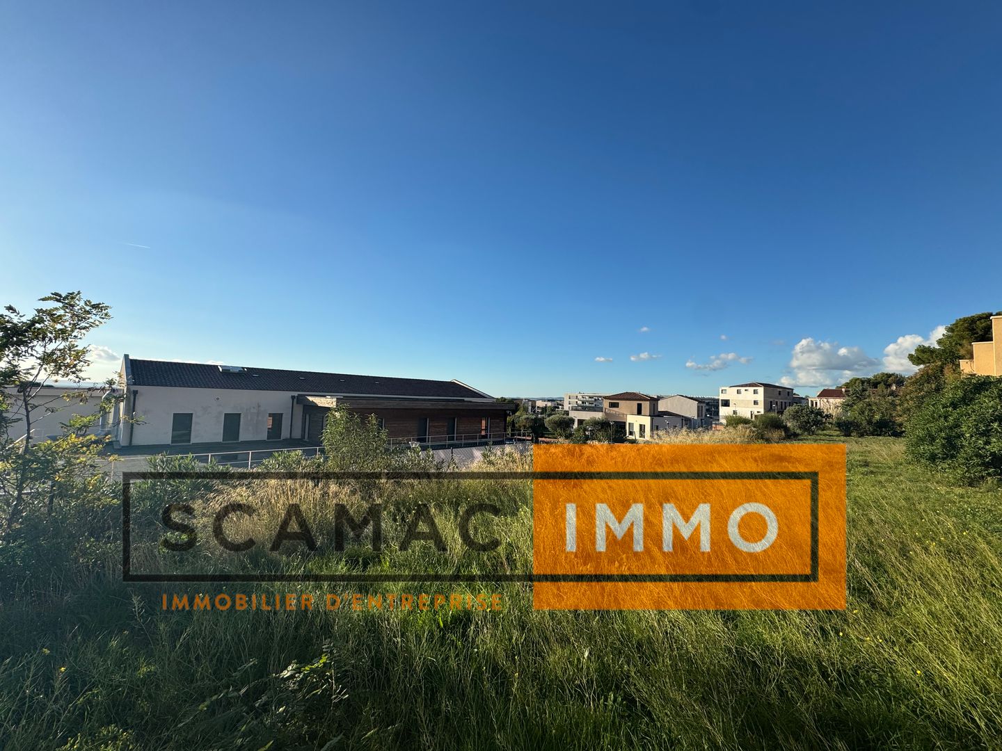 bureau de 325m², Vitrolles (Bouches-du-Rhône)