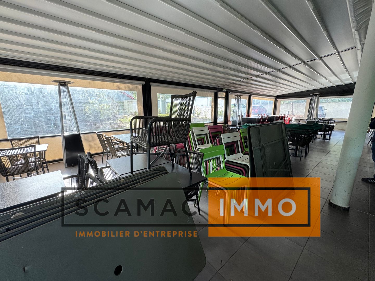 local commercial de 400m², Aix-en-Provence (Bouches-du-Rhône)