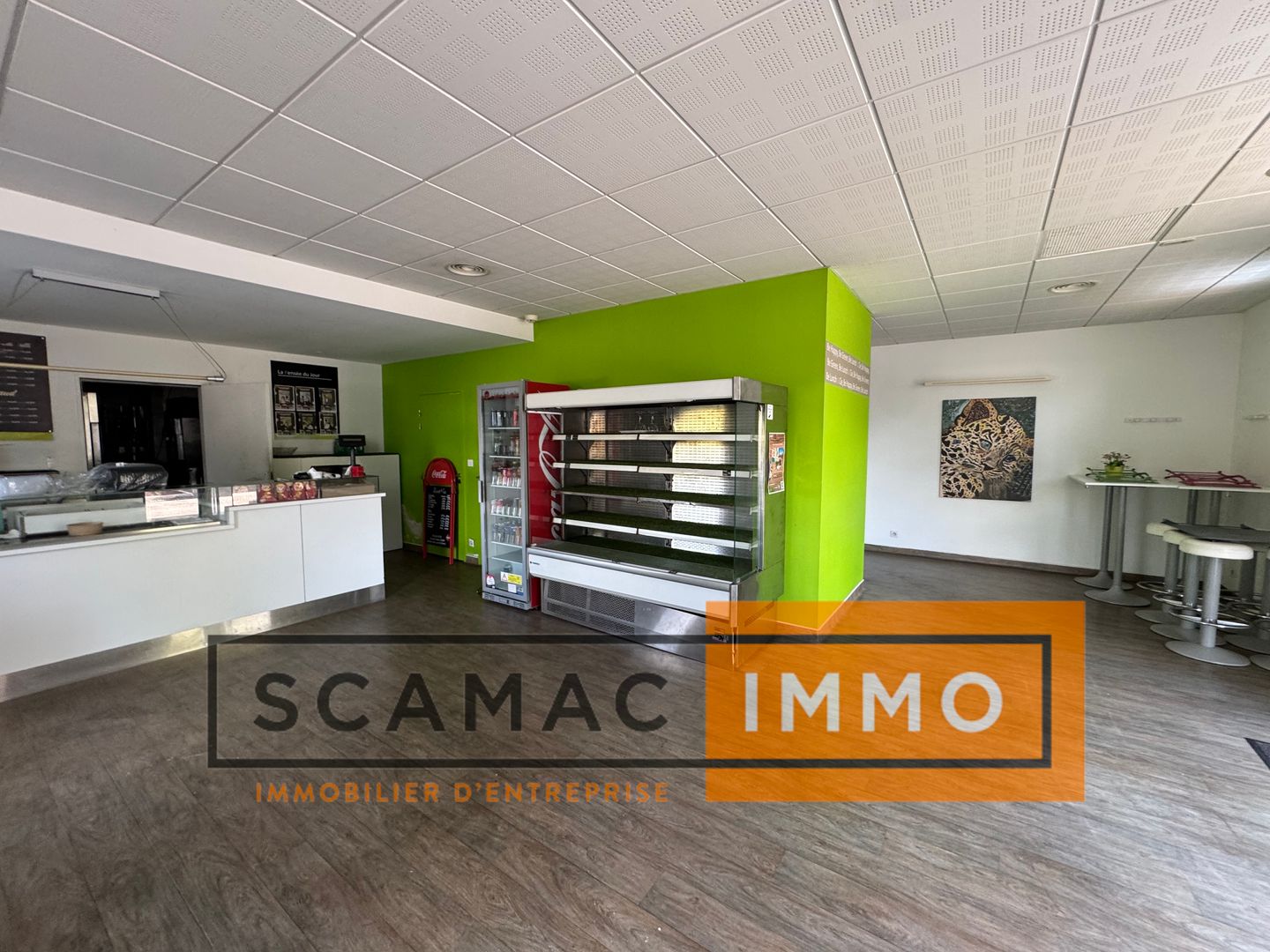 local commercial de 400m², Aix-en-Provence (Bouches-du-Rhône)