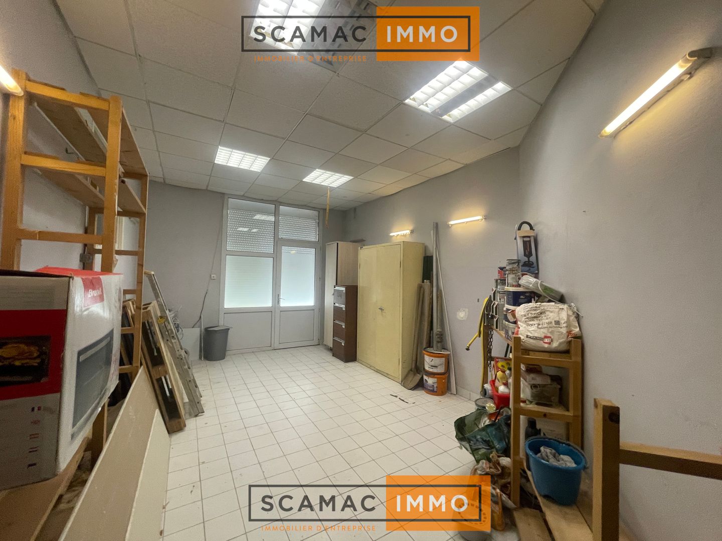 locaux mixtes de 1 888m², Angerville (Essonne)