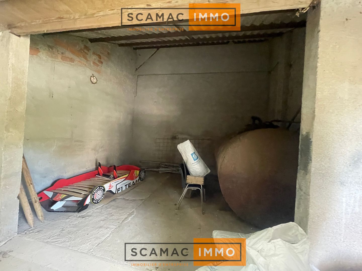 locaux mixtes de 1 888m², Angerville (Essonne)