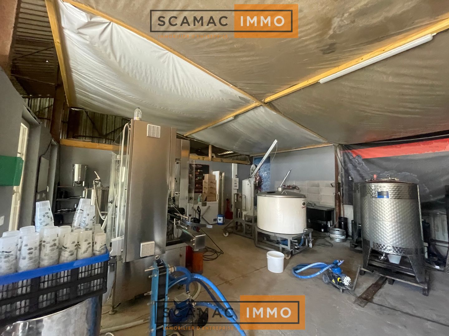 locaux mixtes de 1&nbsp;888m², Outarville (Loiret)