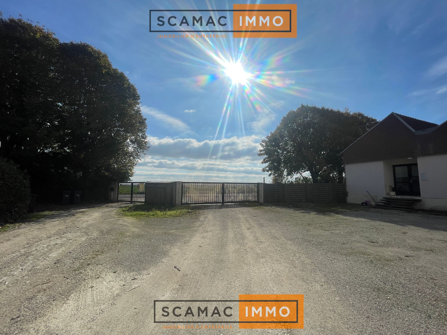 locaux mixtes de 1&nbsp;888m², Outarville (Loiret)