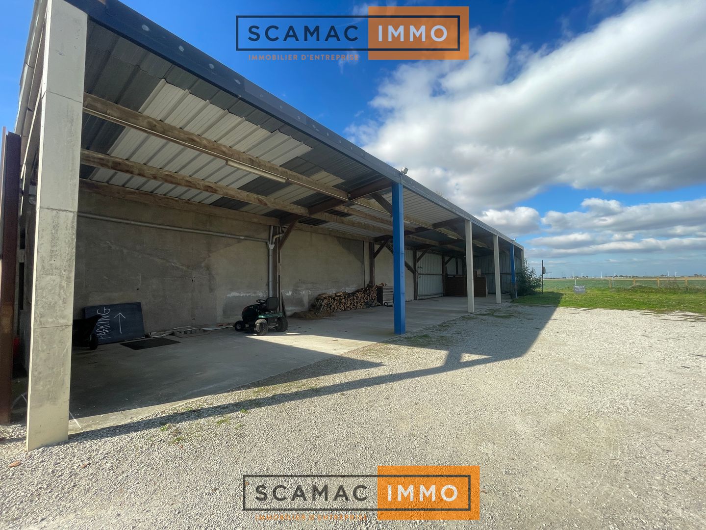 locaux mixtes de 800m², Angerville (Essonne)