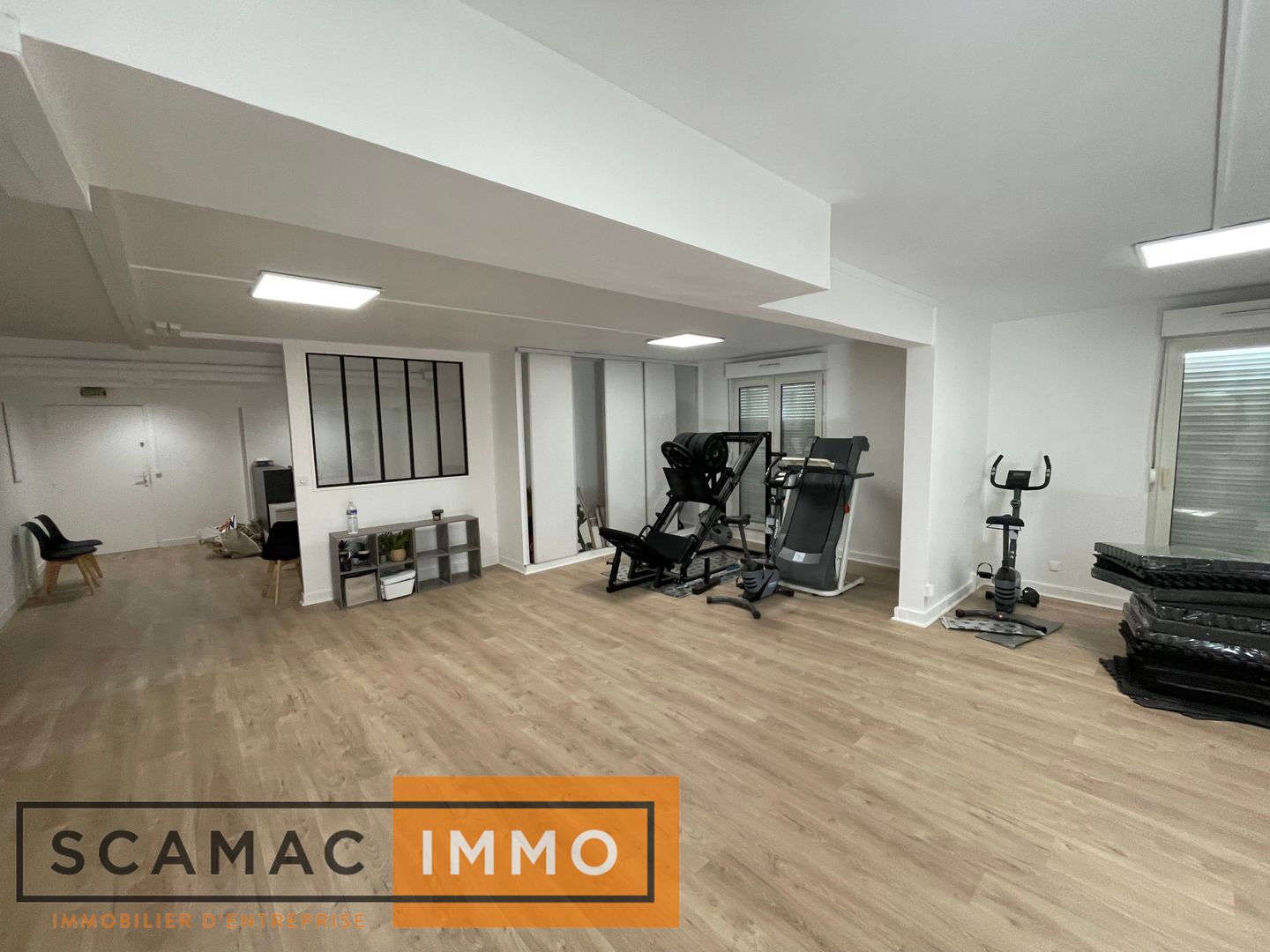 bureau de 152m², Melun (Seine-et-Marne)