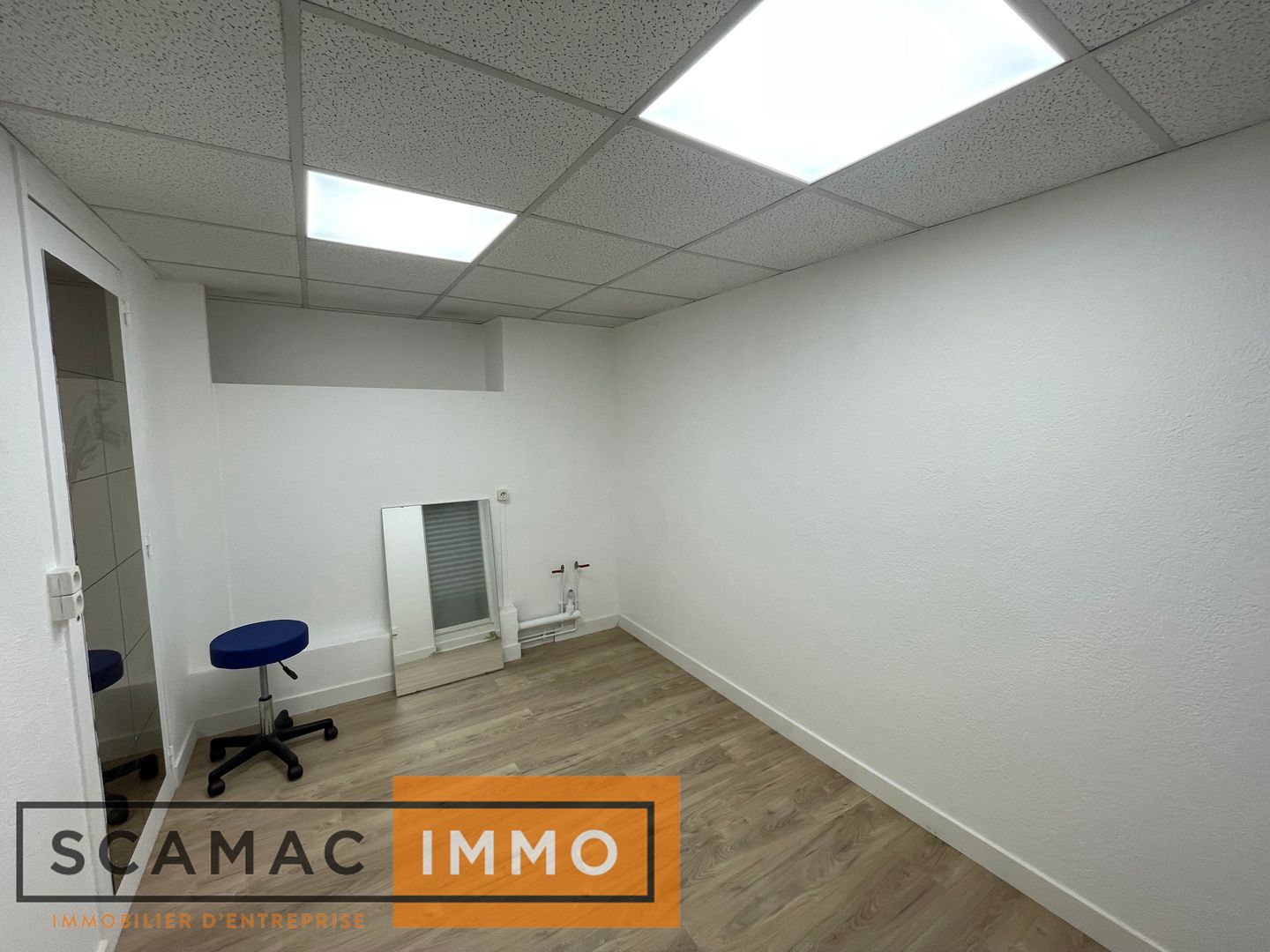bureau de 152m², Melun (Seine-et-Marne)