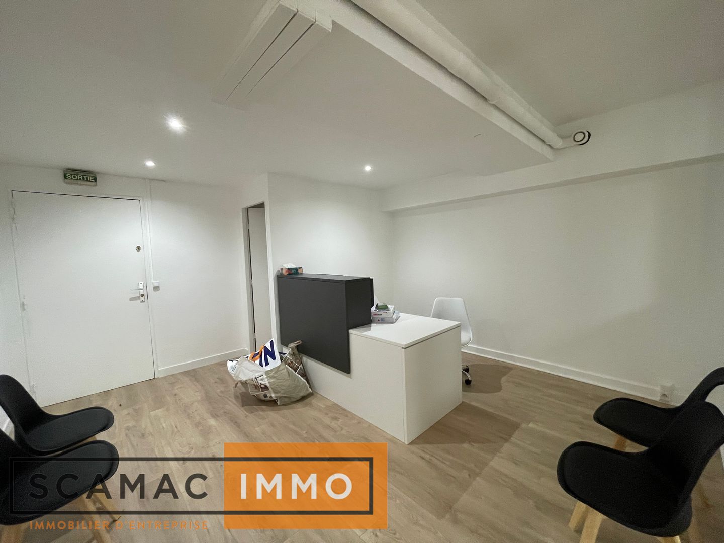 bureau de 152m², Melun (Seine-et-Marne)