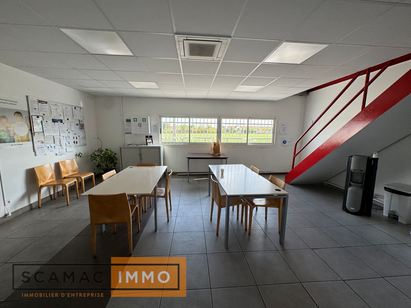 entrepôt de 2 107m², Marolles-en-Hurepoix (Essonne)