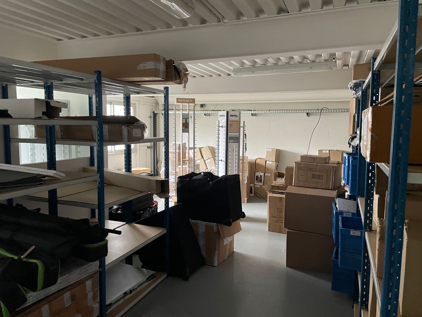 entrepôt de 871m², Montreuil (Seine-Saint-Denis)