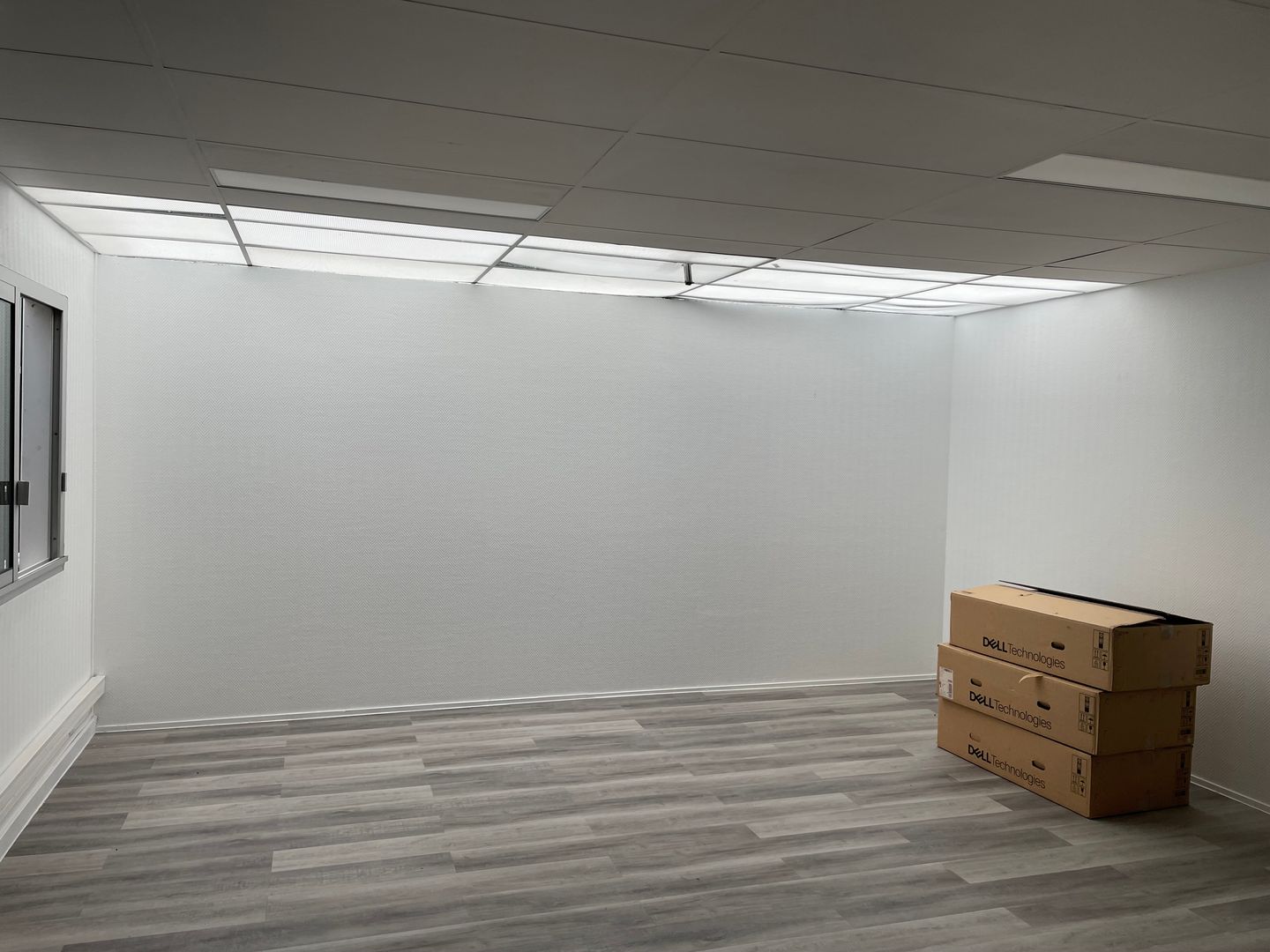 entrepôt de 871m², Montreuil (Seine-Saint-Denis)