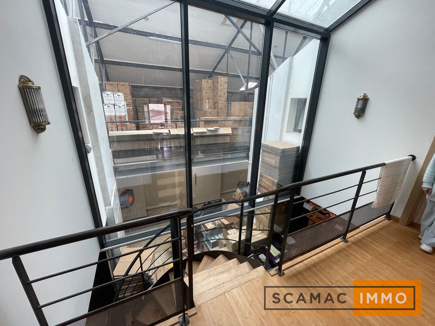 local d'activités de 672m², Champigny-sur-Marne (Val-de-Marne)