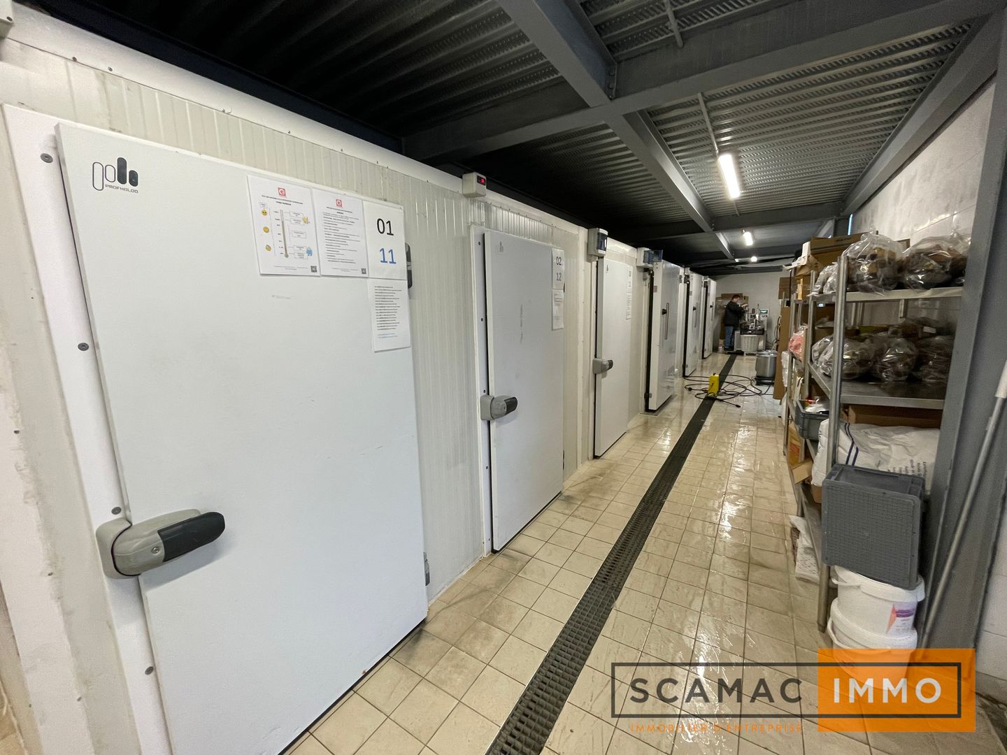 local d'activités de 672m², Champigny-sur-Marne (Val-de-Marne)