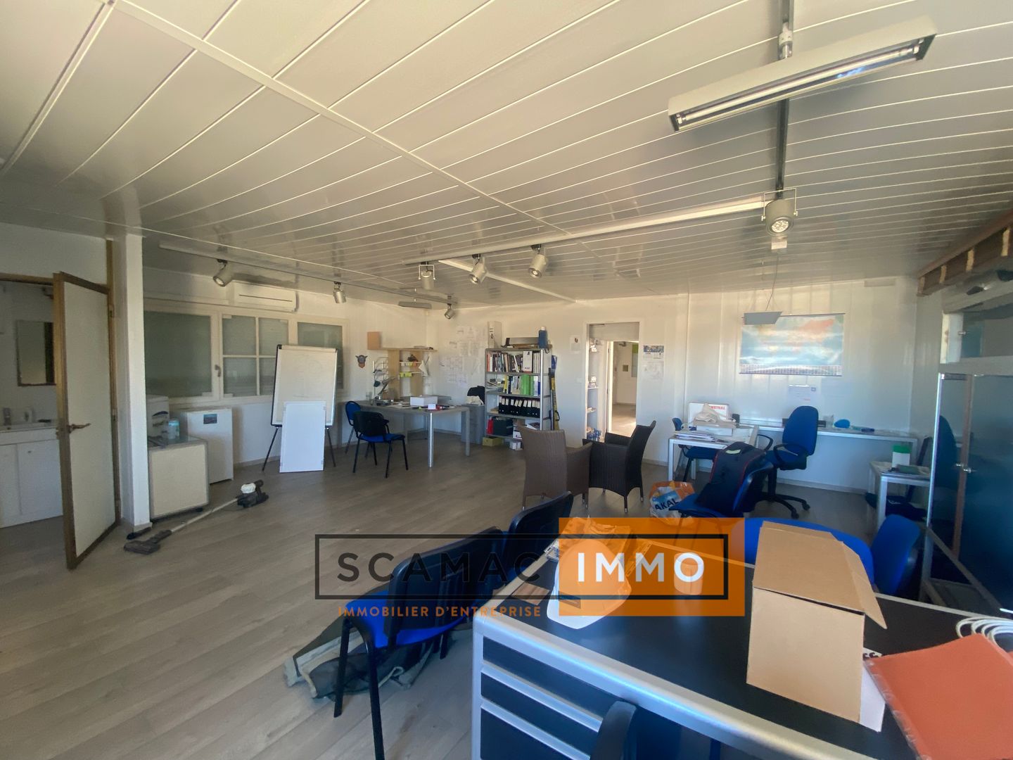 local commercial de 200m², Marignane (Bouches-du-Rhône)